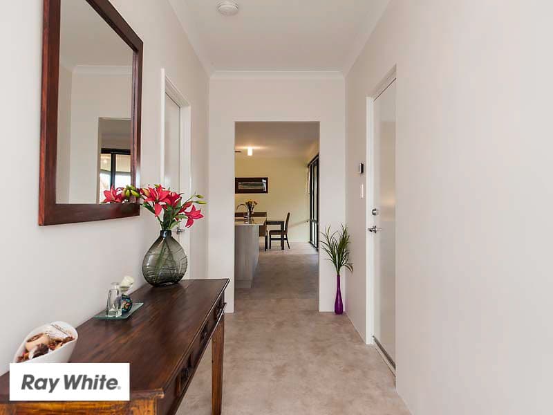 7 Ranfurly Approach, Ellenbrook WA 6069, Ellenbrook - Thumbnail 2