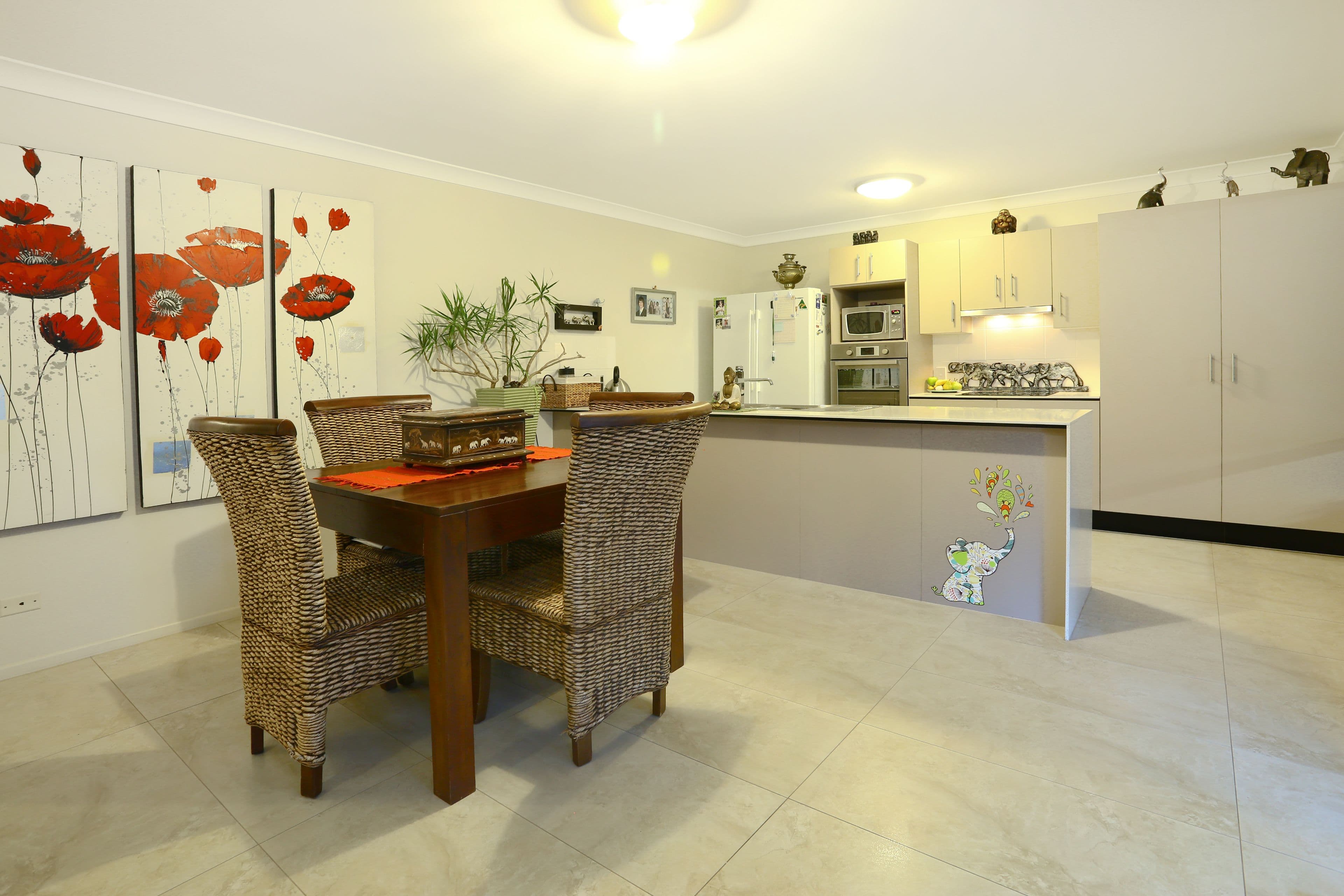 16 Moonah Avenue, Southport QLD 4215, Southport - Thumbnail 5