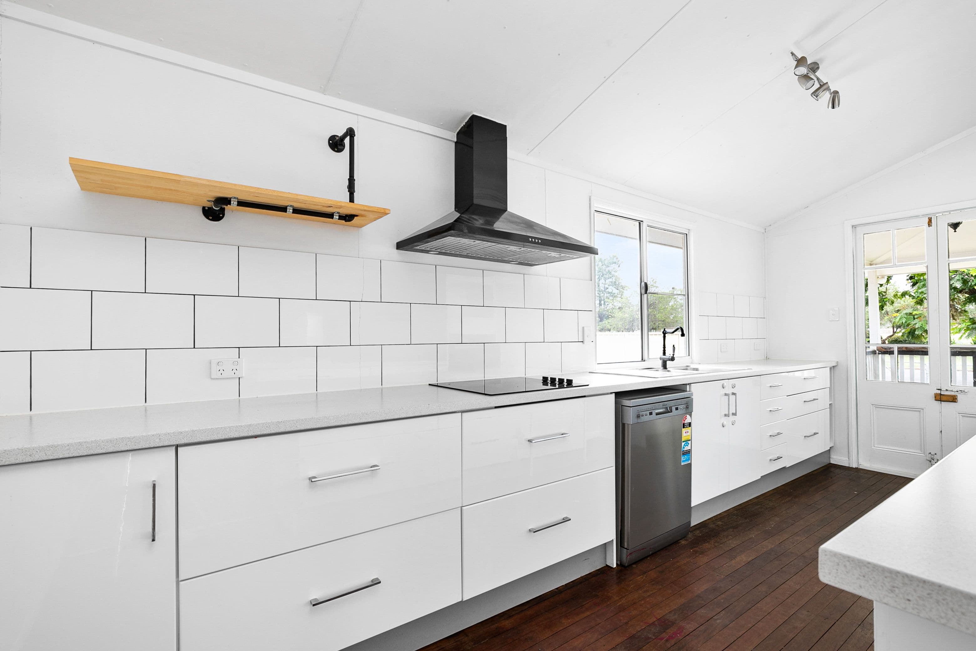 91 Opal Street, Emerald QLD 4720, Emerald - Thumbnail 7
