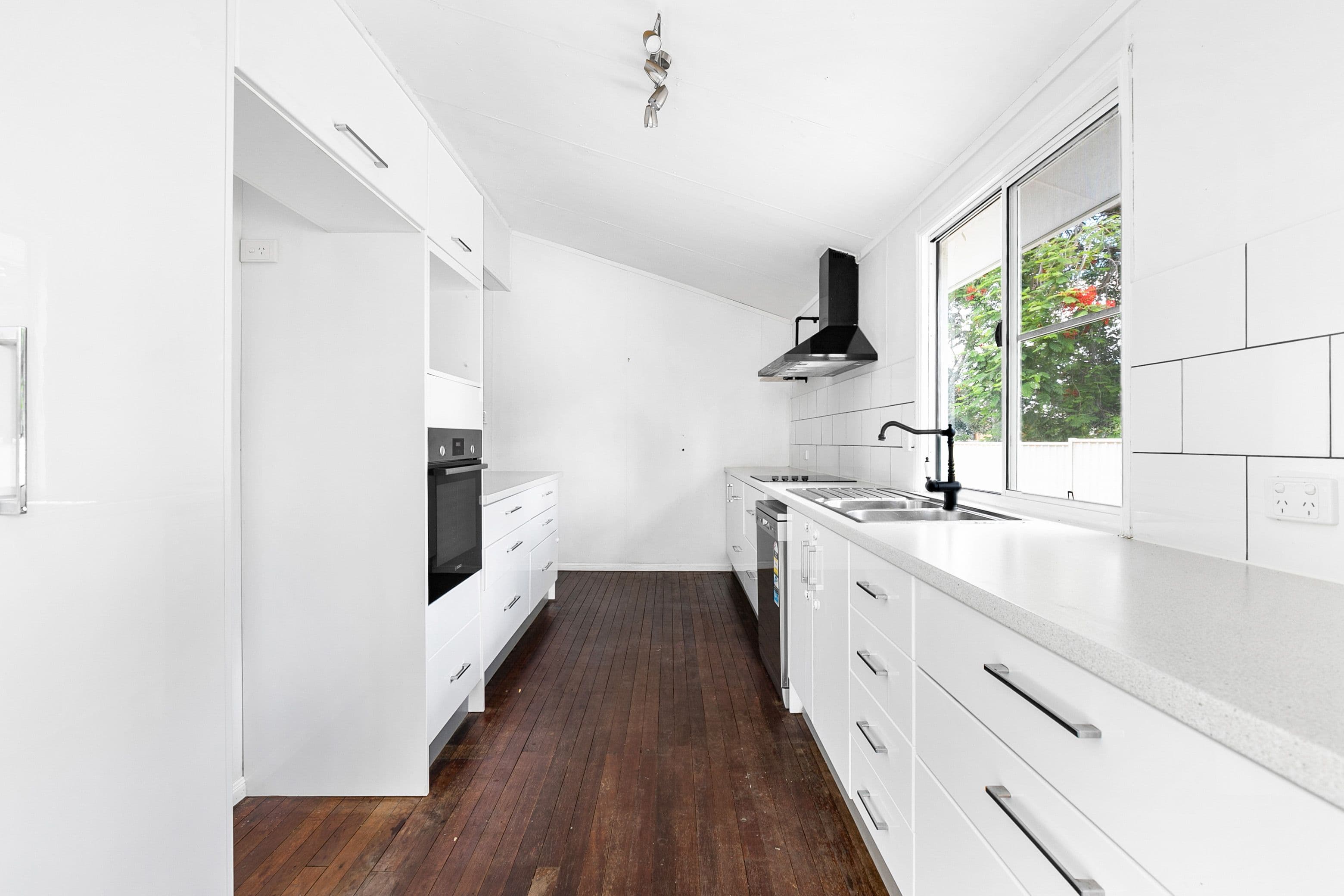 91 Opal Street, Emerald QLD 4720, Emerald - Thumbnail 8
