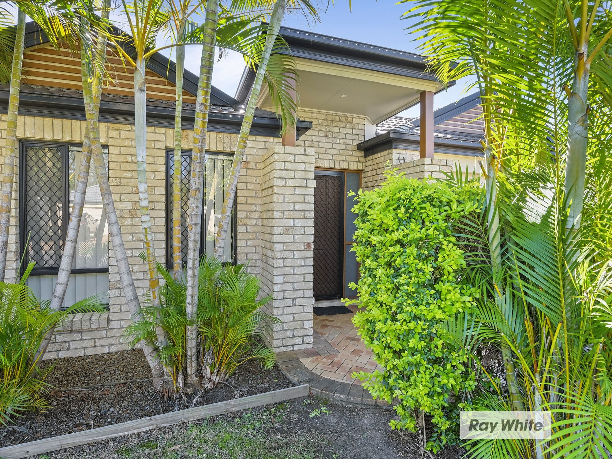 8 Piccadilly Place, Forest Lake QLD 4078, Forest Lake - Thumbnail 2