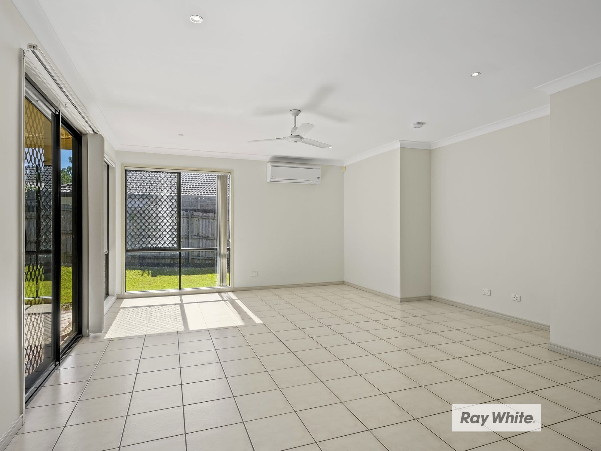 8 Piccadilly Place, Forest Lake QLD 4078, Forest Lake - Thumbnail 7