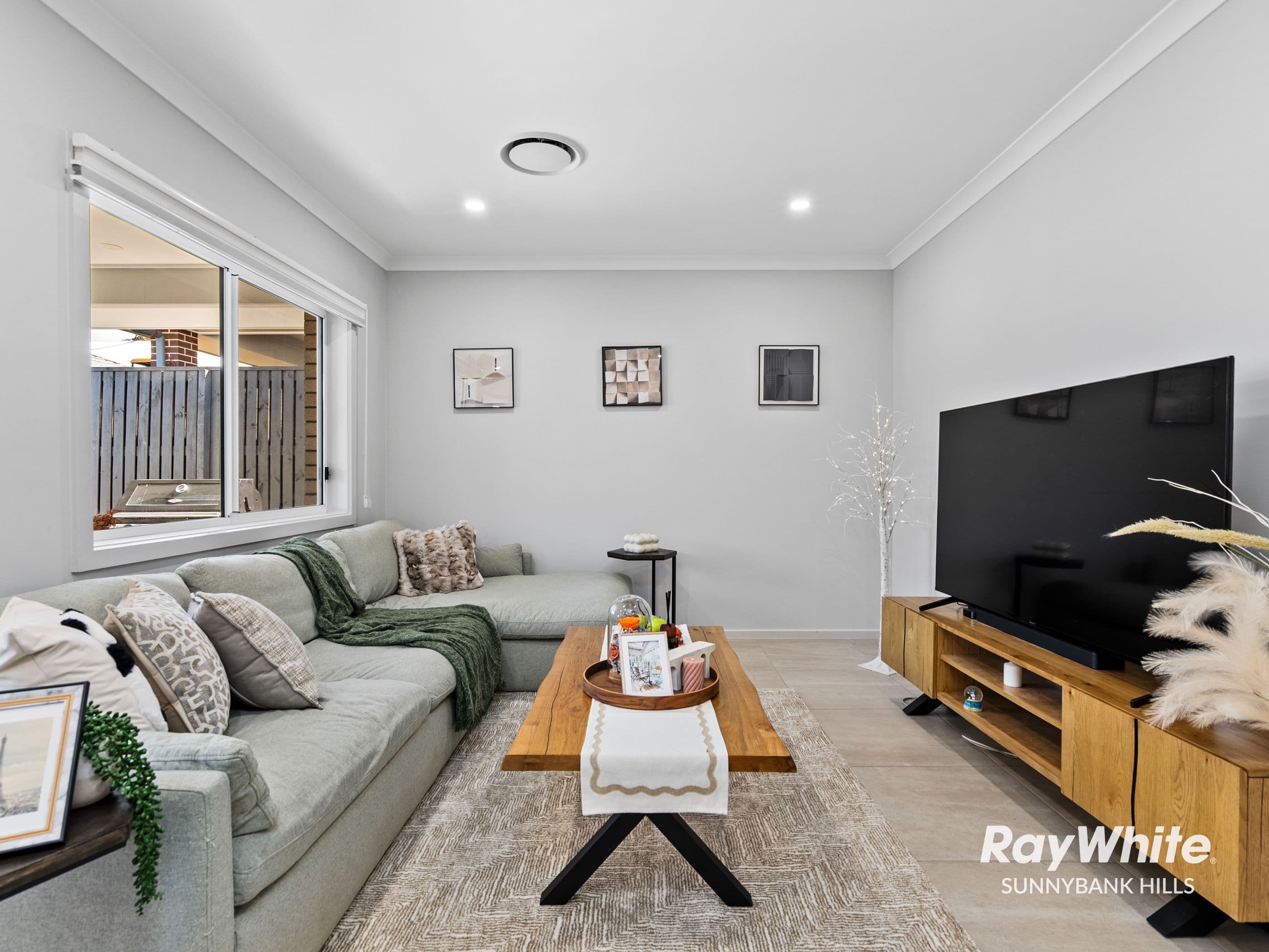 18 Myrtle Road, Greenbank QLD 4124, Greenbank - Thumbnail 3