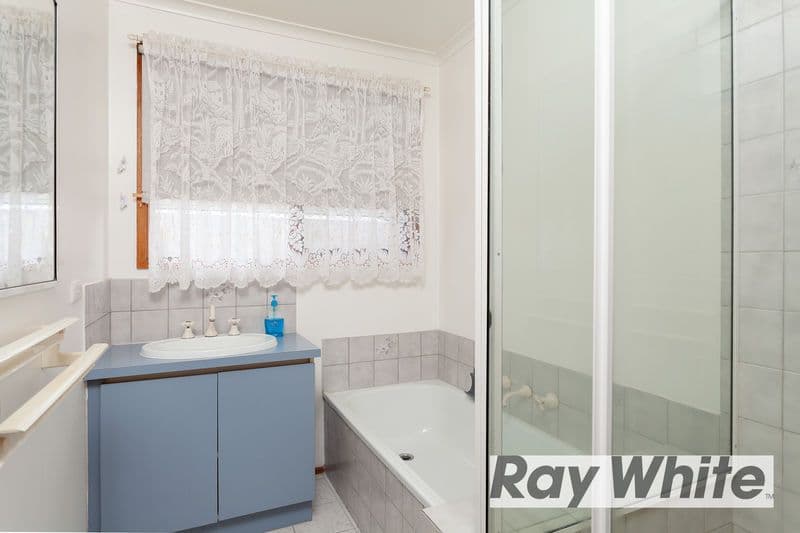 8 Firbank Close, LANGWARRIN VIC 3910, Langwarrin - Thumbnail 8