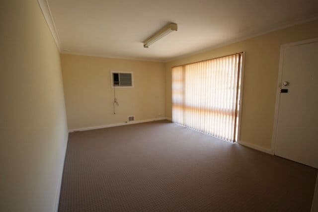 90 CALLISON Way, Koondoola WA 6064, Koondoola - Thumbnail 4