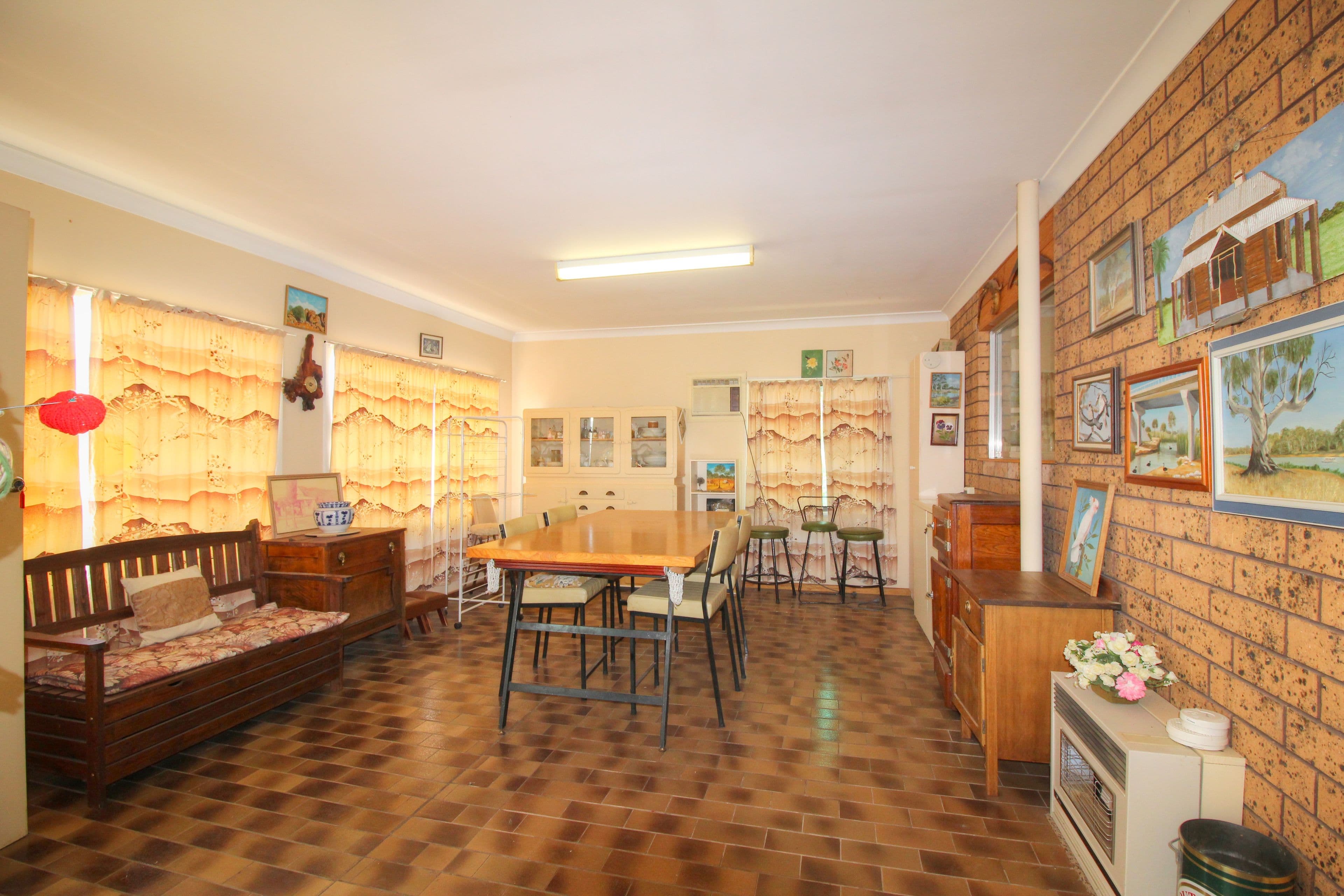 17 Twentieth Street, Renmark SA 5341, Renmark - Thumbnail 2