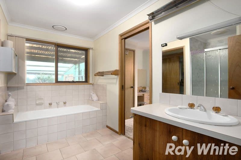 7 Sykes Court, PAKENHAM VIC 3810, Pakenham - Thumbnail 7