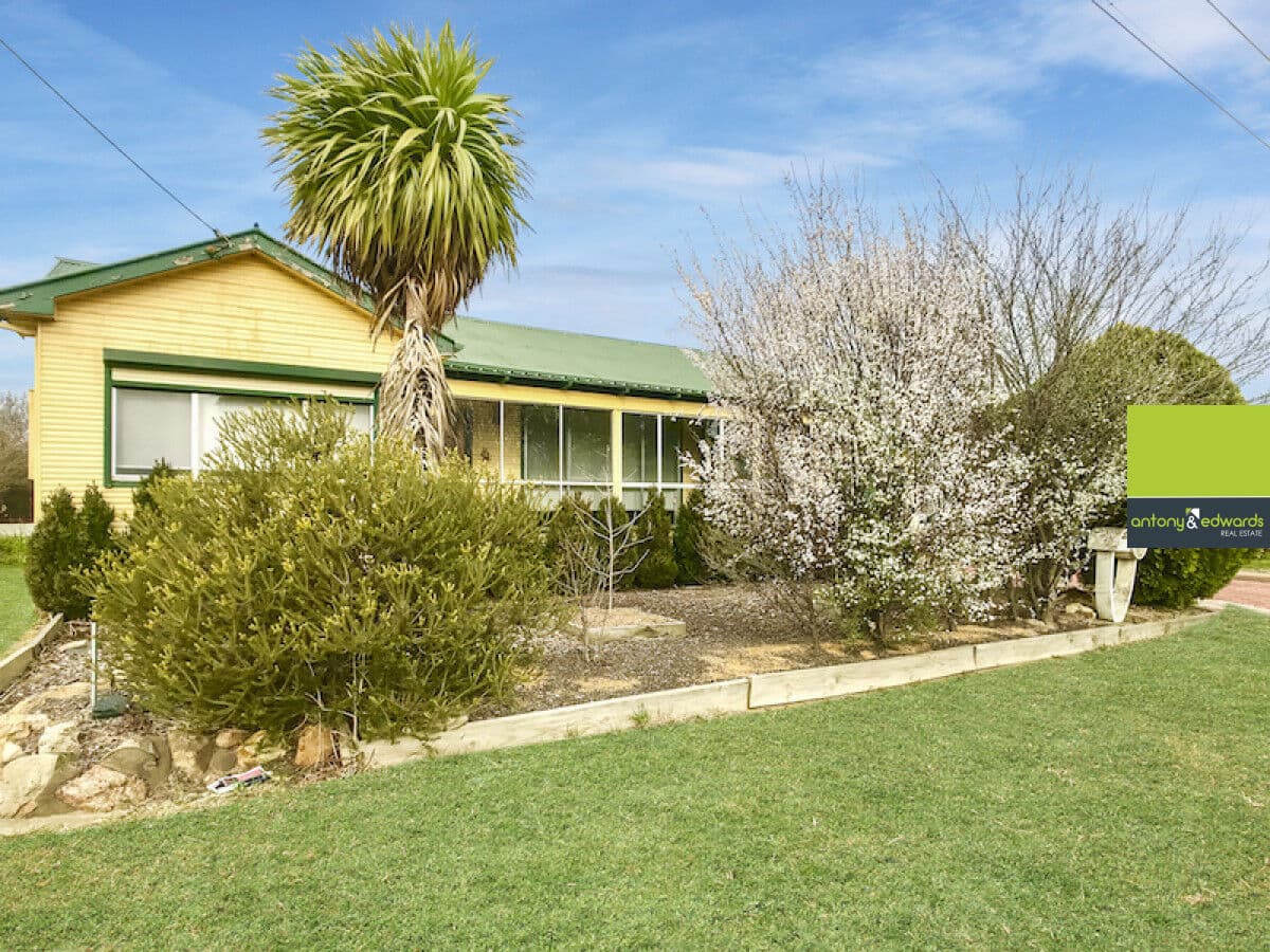 49 Chantry Street, Goulburn NSW 2580, Goulburn - Image 1