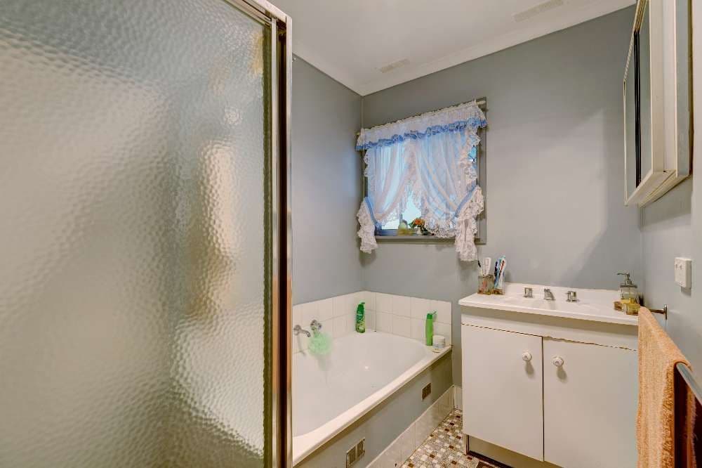 28 Waratah Crescent, West Albury NSW 2640, West Albury - Thumbnail 7