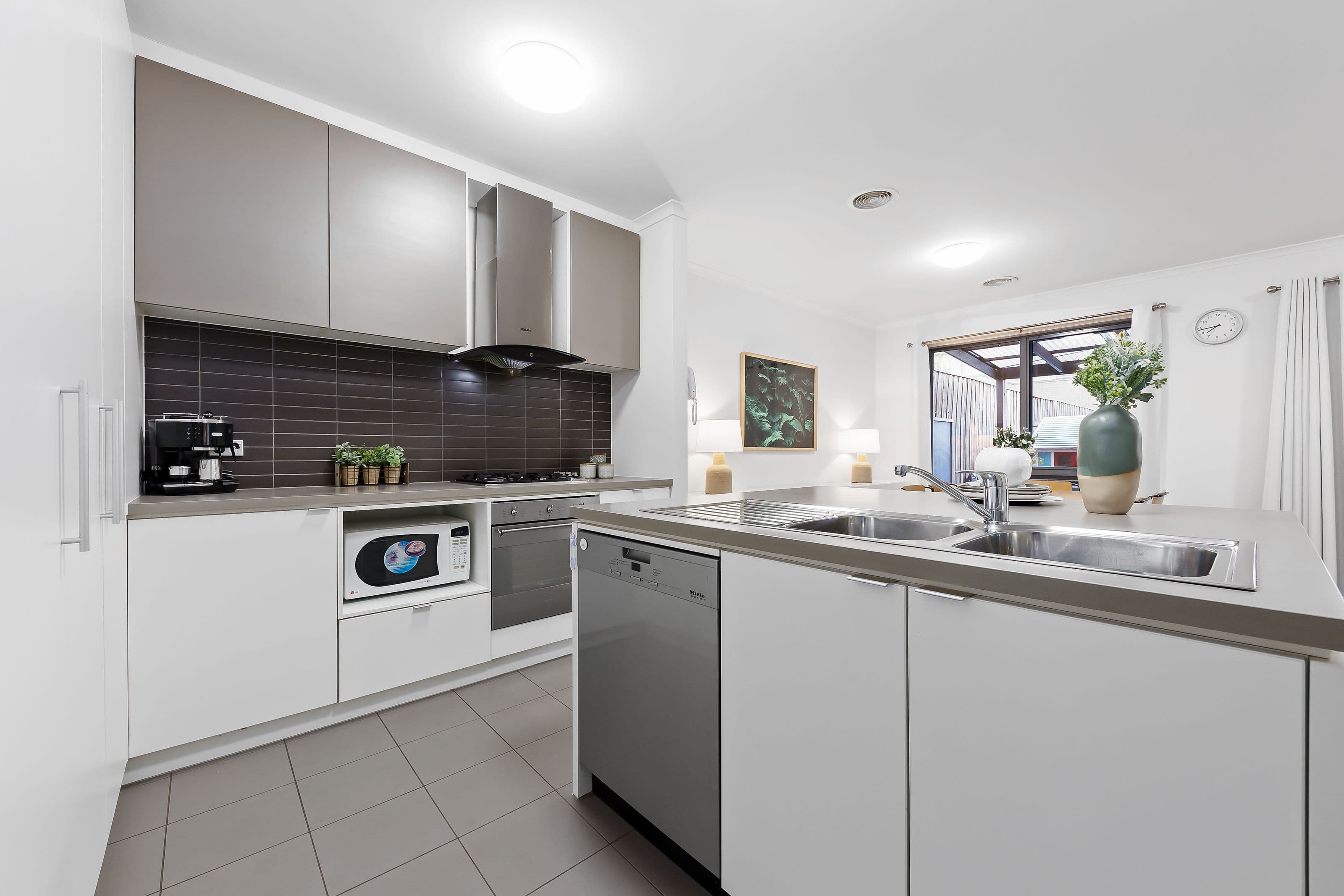 10 Newport Drive, Mulgrave VIC 3170, Mulgrave - Thumbnail 8