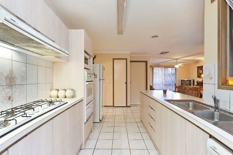 6 Gwalia Court, ROWVILLE VIC 3178, Rowville - Thumbnail 2