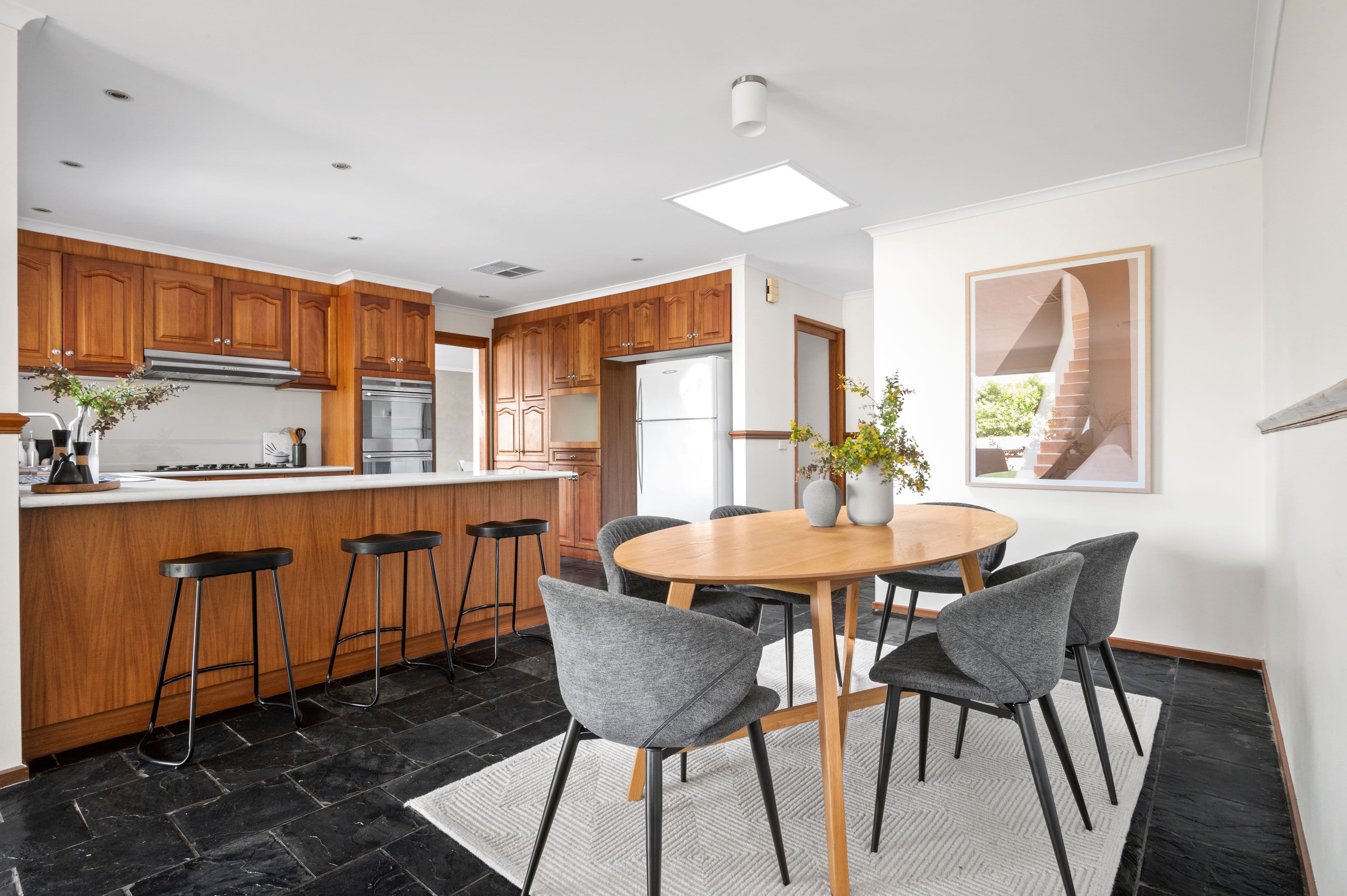 1 Camelot Court, Mooroolbark VIC 3138, Mooroolbark - Thumbnail 3