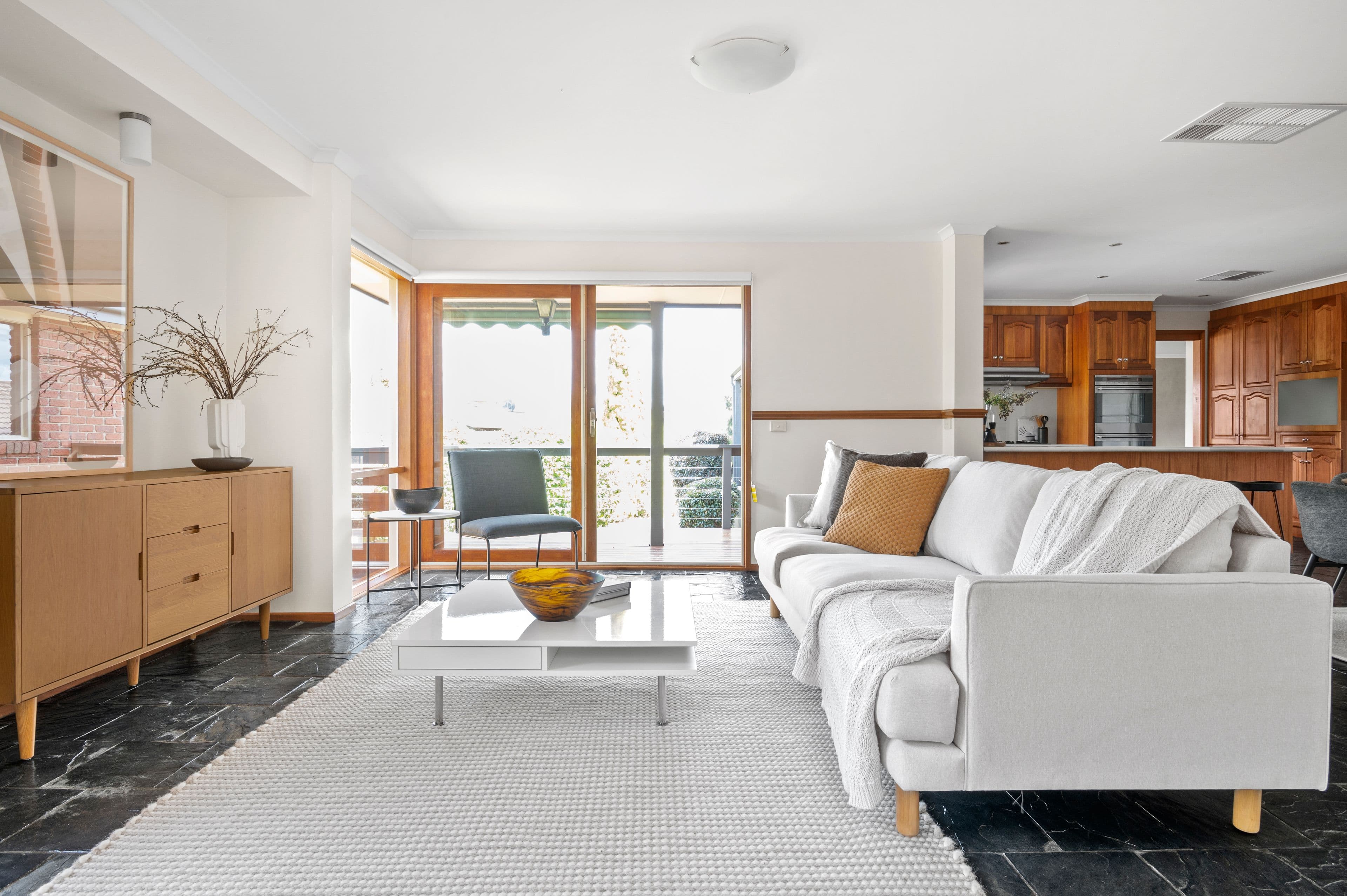 1 Camelot Court, Mooroolbark VIC 3138, Mooroolbark - Thumbnail 4
