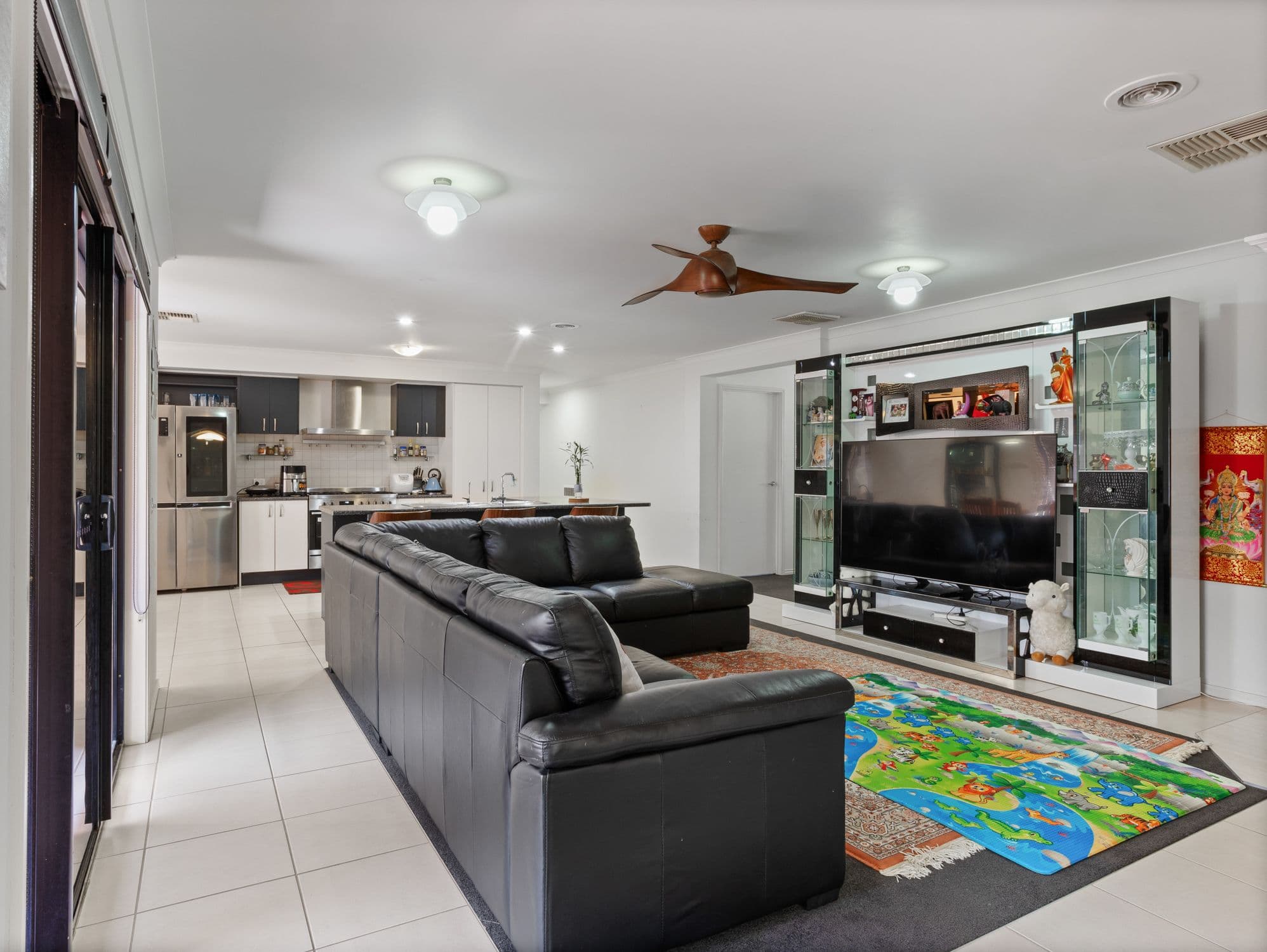 31 Chafia Place, Lavington NSW 2641, Springdale Heights - Thumbnail 4