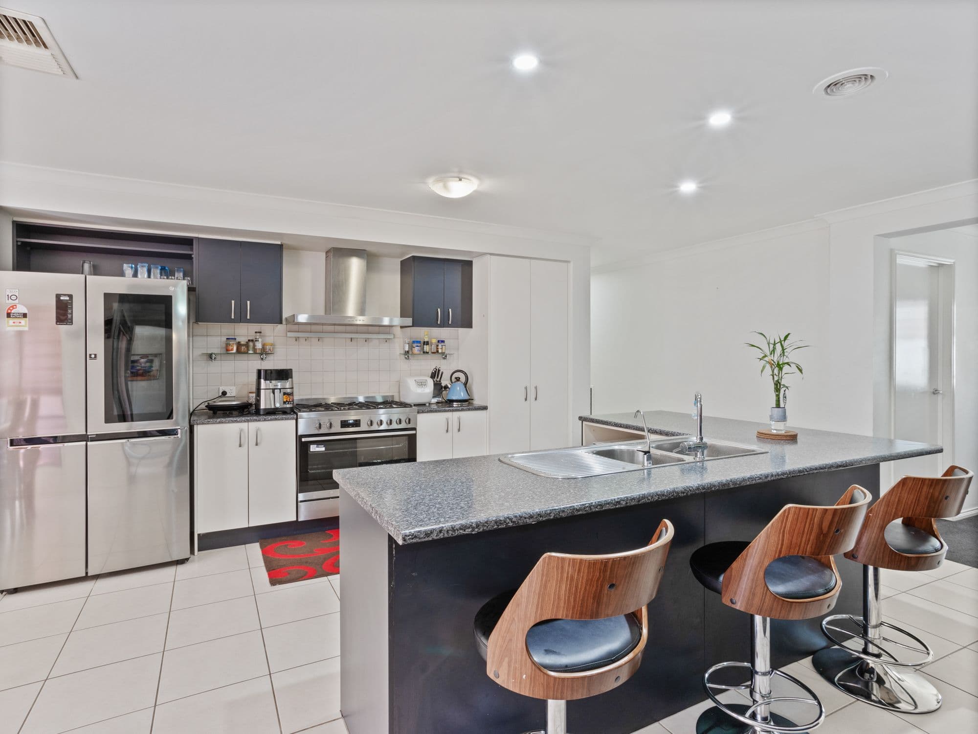 31 Chafia Place, Lavington NSW 2641, Springdale Heights - Thumbnail 7