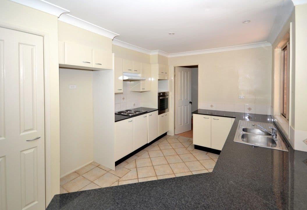 8 Cronin Place, Callala Bay - Thumbnail 4
