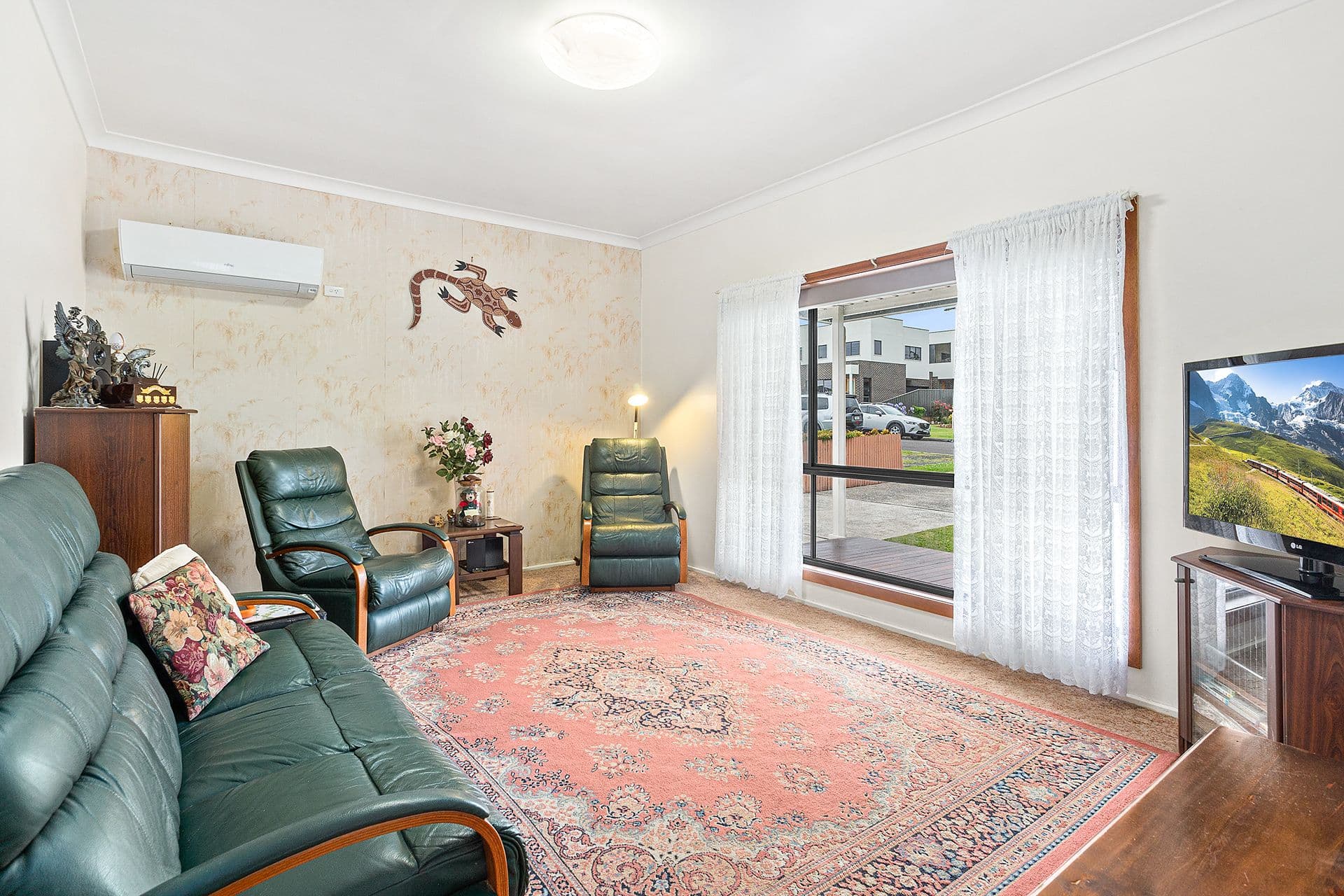 40 Barton Street, Oak Flats NSW 2529, Oak Flats - Thumbnail 2