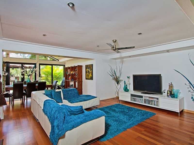 8 Tierney Drive, CURRUMBIN WATERS QLD 4223, Currumbin Waters - Thumbnail 5