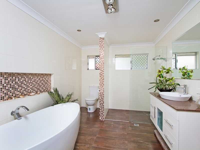 8 Tierney Drive, CURRUMBIN WATERS QLD 4223, Currumbin Waters - Thumbnail 8
