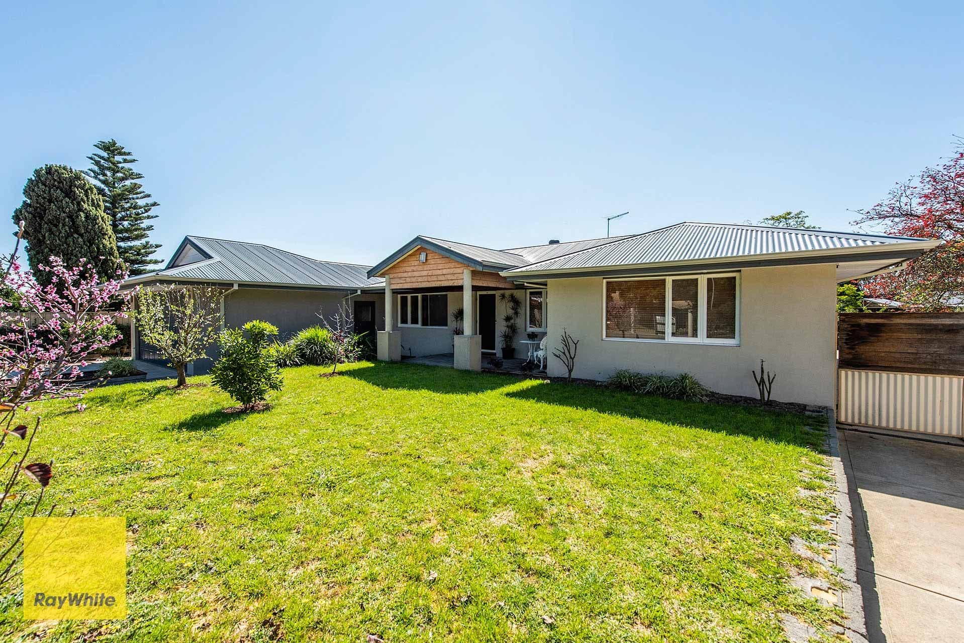 50 Coral Road, Kalamunda WA 6076, Kalamunda - Thumbnail 2