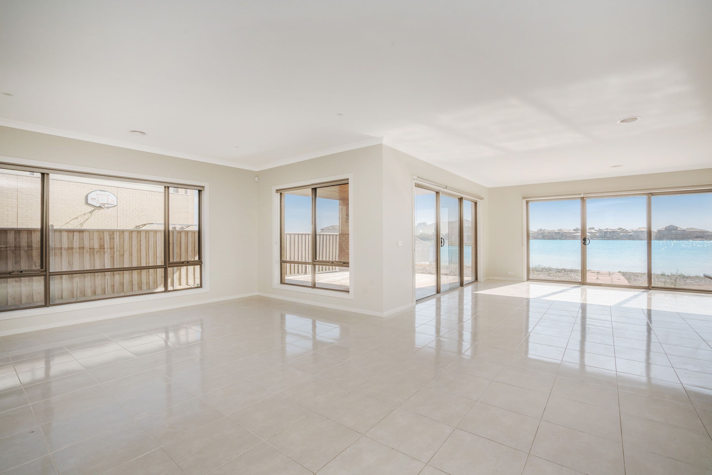 18 St Andrews Drive, Chirnside Park, Chirnside Park - Thumbnail 4