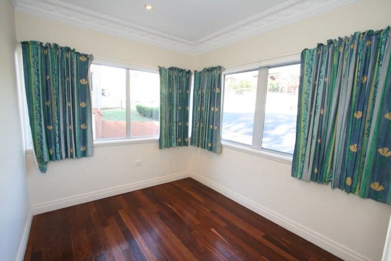 15 Daphne Street, CAMP HILL QLD 4152, Camp Hill - Thumbnail 4
