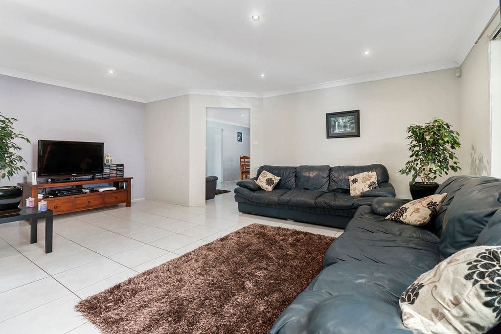 31 Rossini Drive, Hinchinbrook - Thumbnail 7