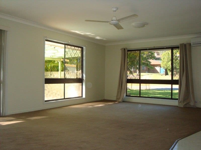 40 Jardine Drive, SPRINGWOOD QLD 4127, Springwood - Thumbnail 2
