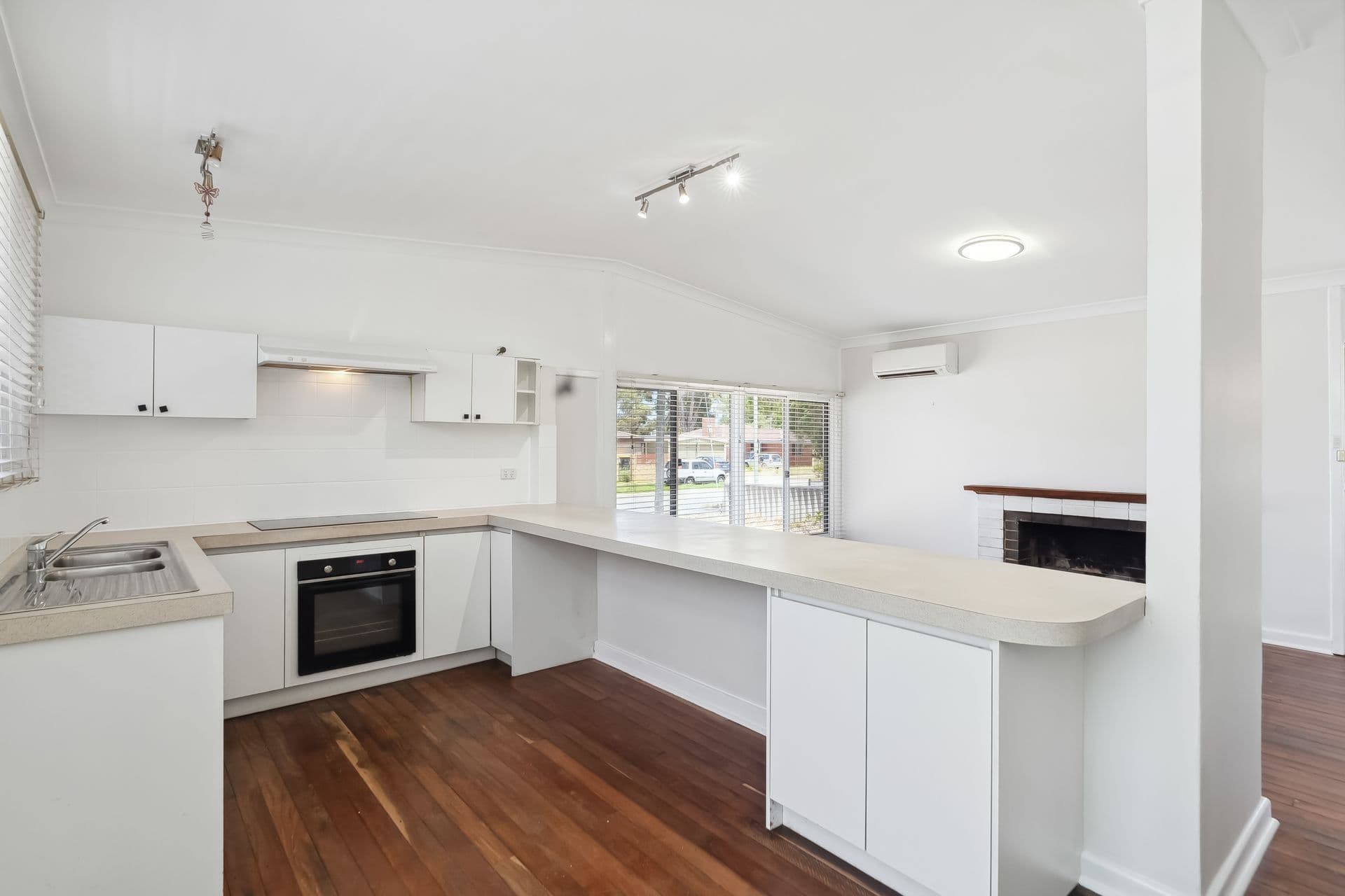 16 Bradford Court, Enfield SA 5085, Enfield - Thumbnail 2