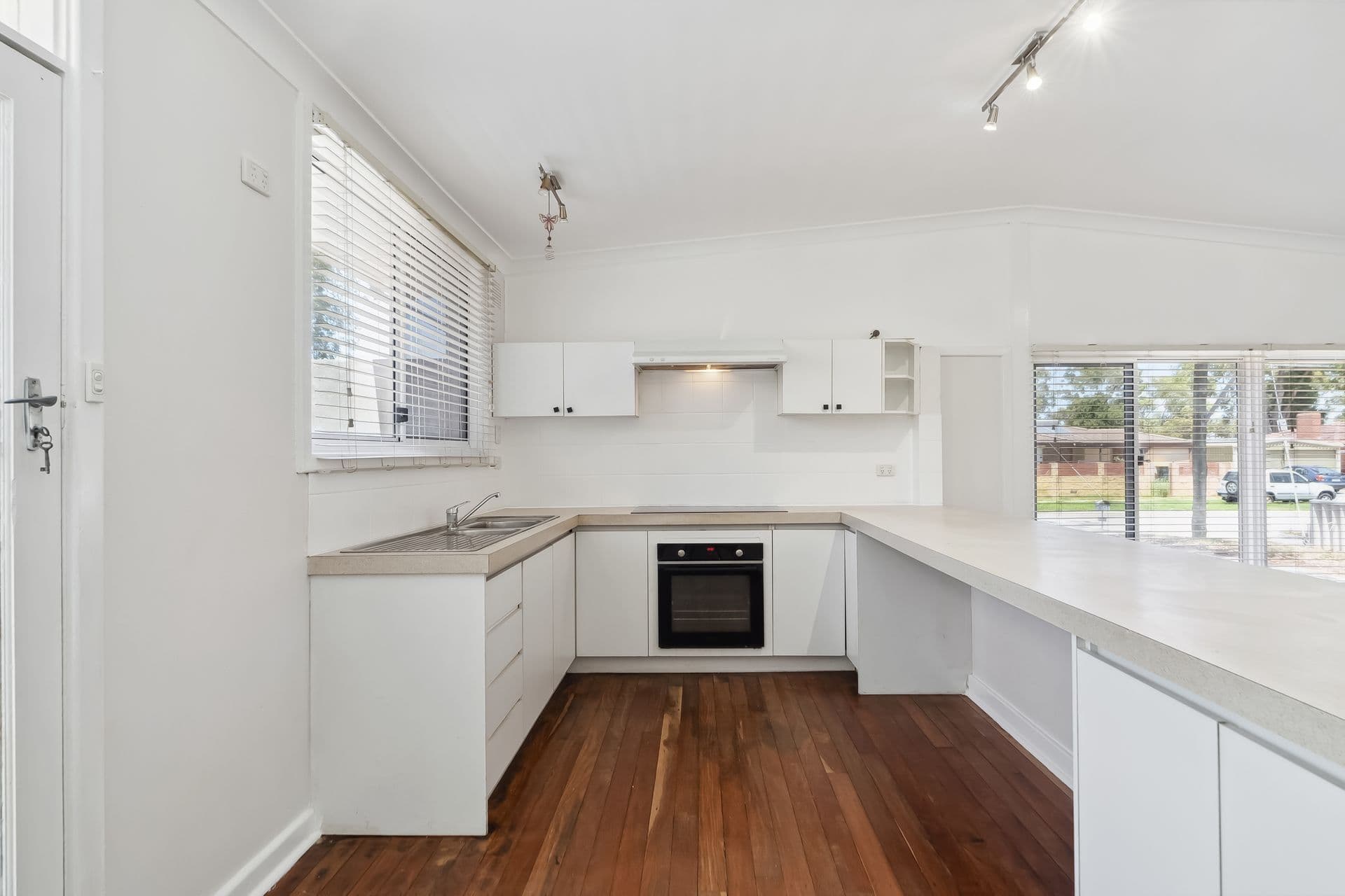 16 Bradford Court, Enfield SA 5085, Enfield - Thumbnail 3