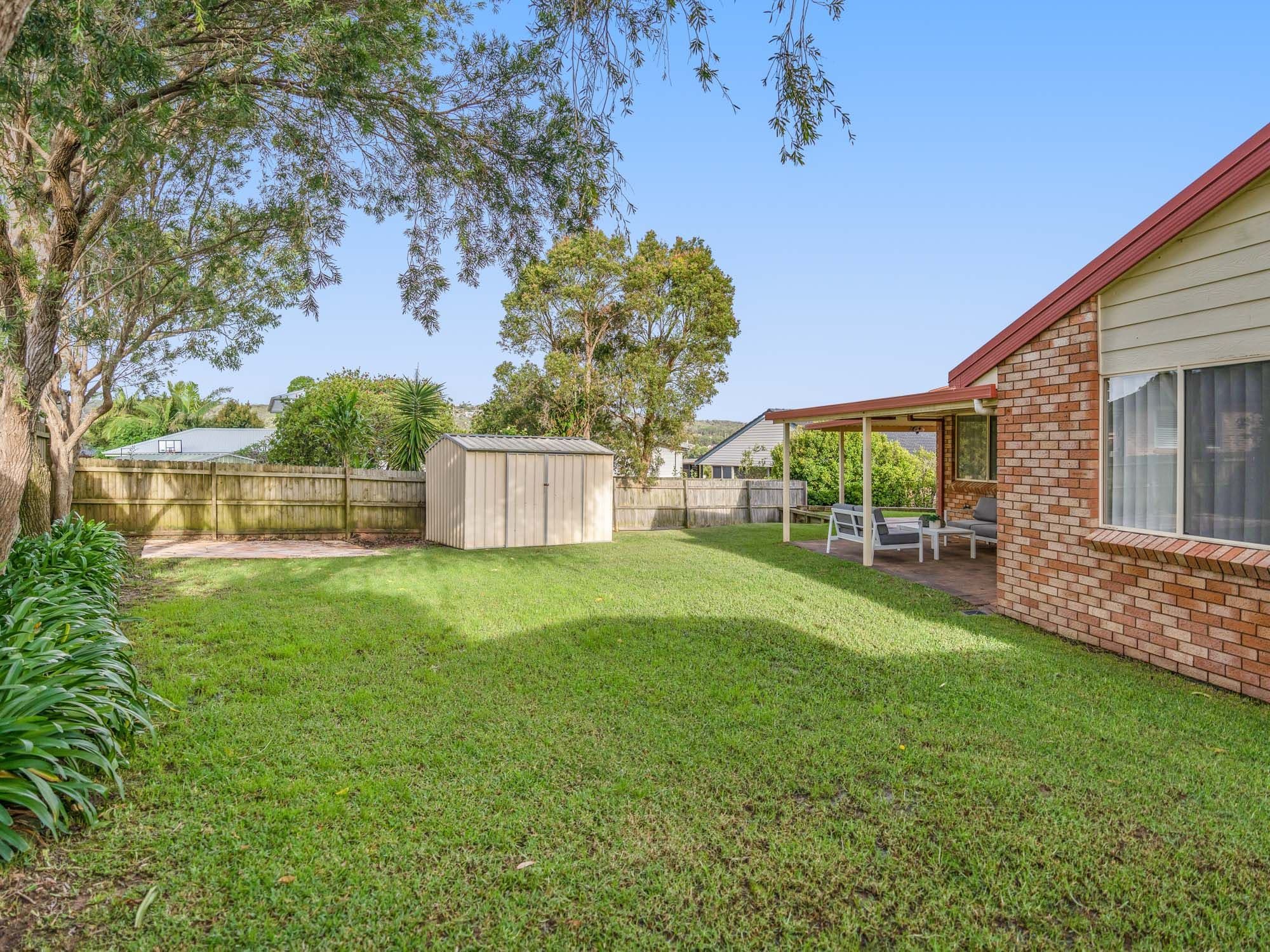 27 Walch Avenue, Bateau Bay NSW 2261, Bateau Bay - Thumbnail 2