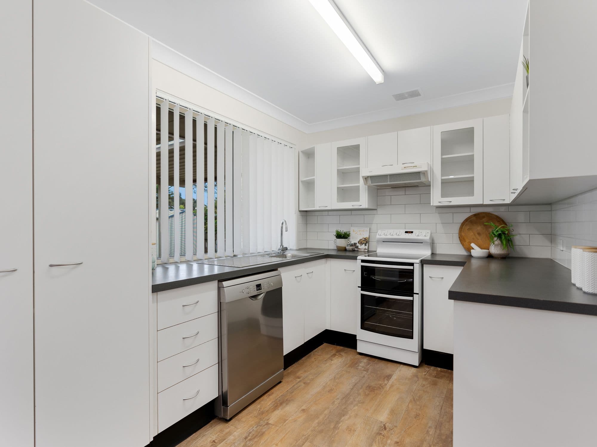 27 Walch Avenue, Bateau Bay NSW 2261, Bateau Bay - Thumbnail 6