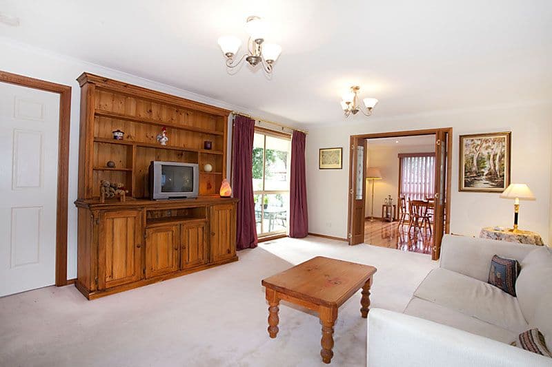 24 Damon Road, MOUNT WAVERLEY VIC 3149, Mount Waverley - Thumbnail 3