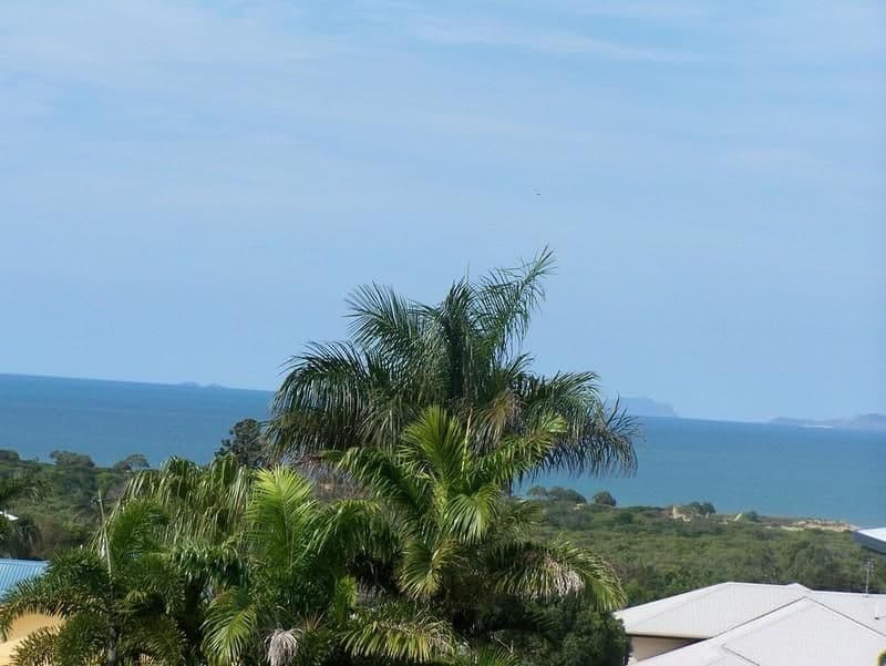 5 Heron Court, YEPPOON QLD 4703, Yeppoon - Thumbnail 2