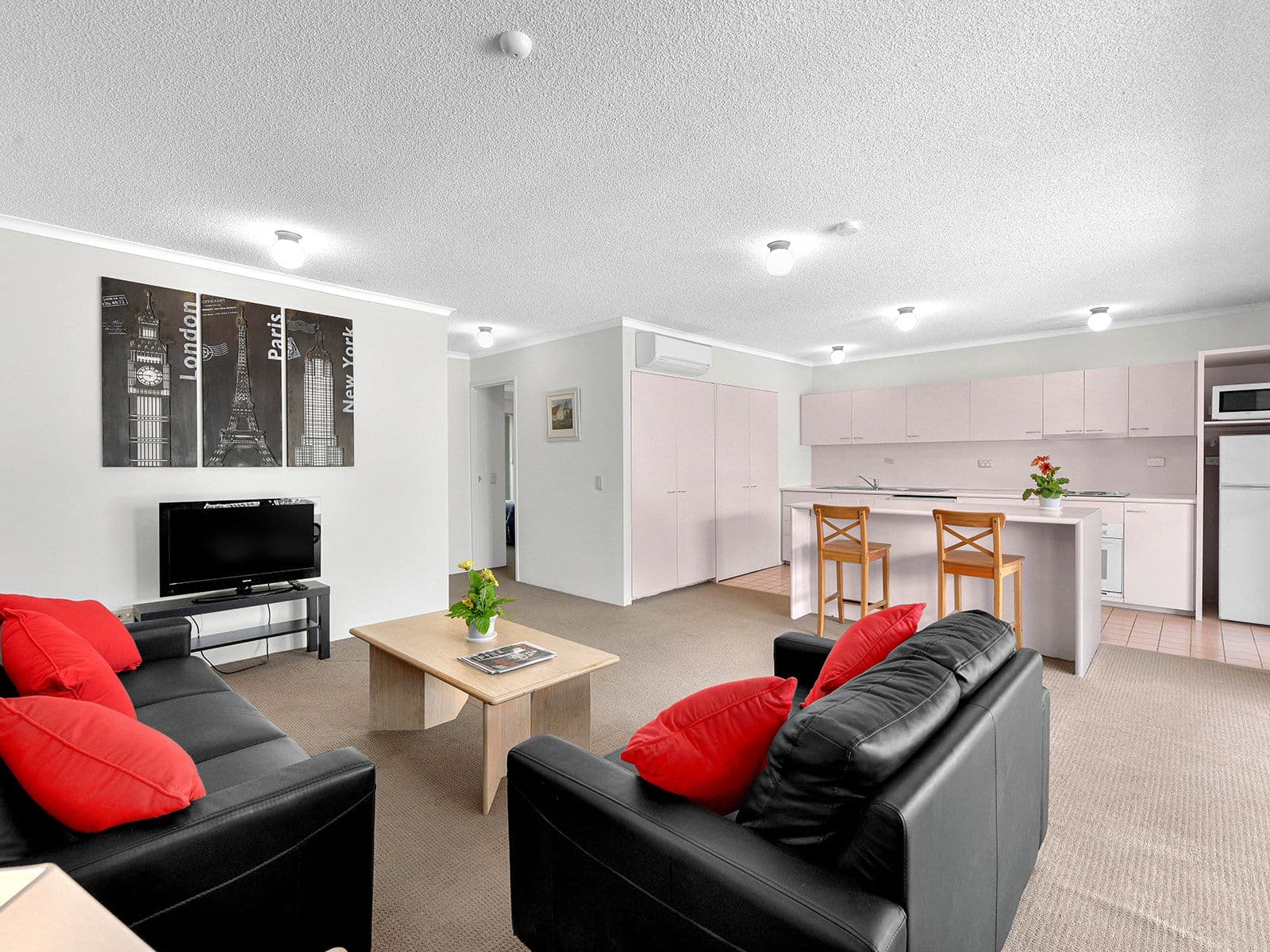 2 Waverley Road, Taringa QLD 4068, Taringa - Thumbnail 2