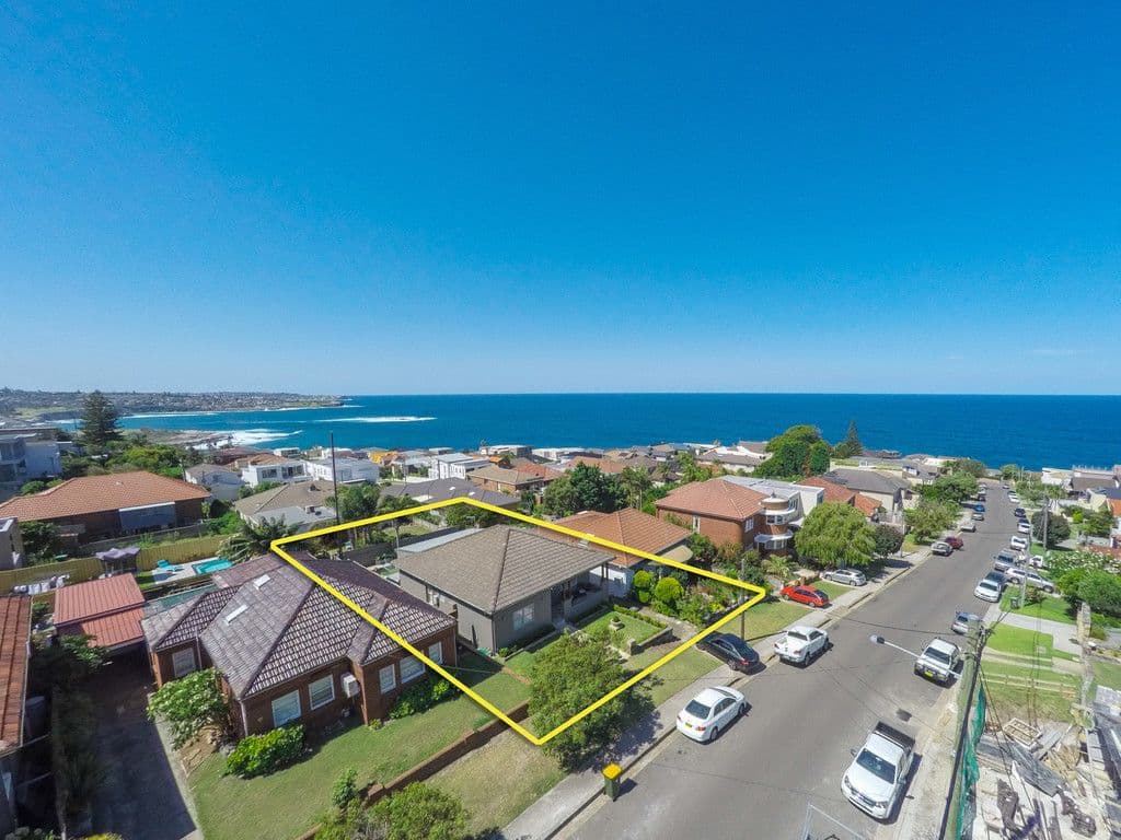 10 Edgecliffe Avenue, South Coogee - Image 1
