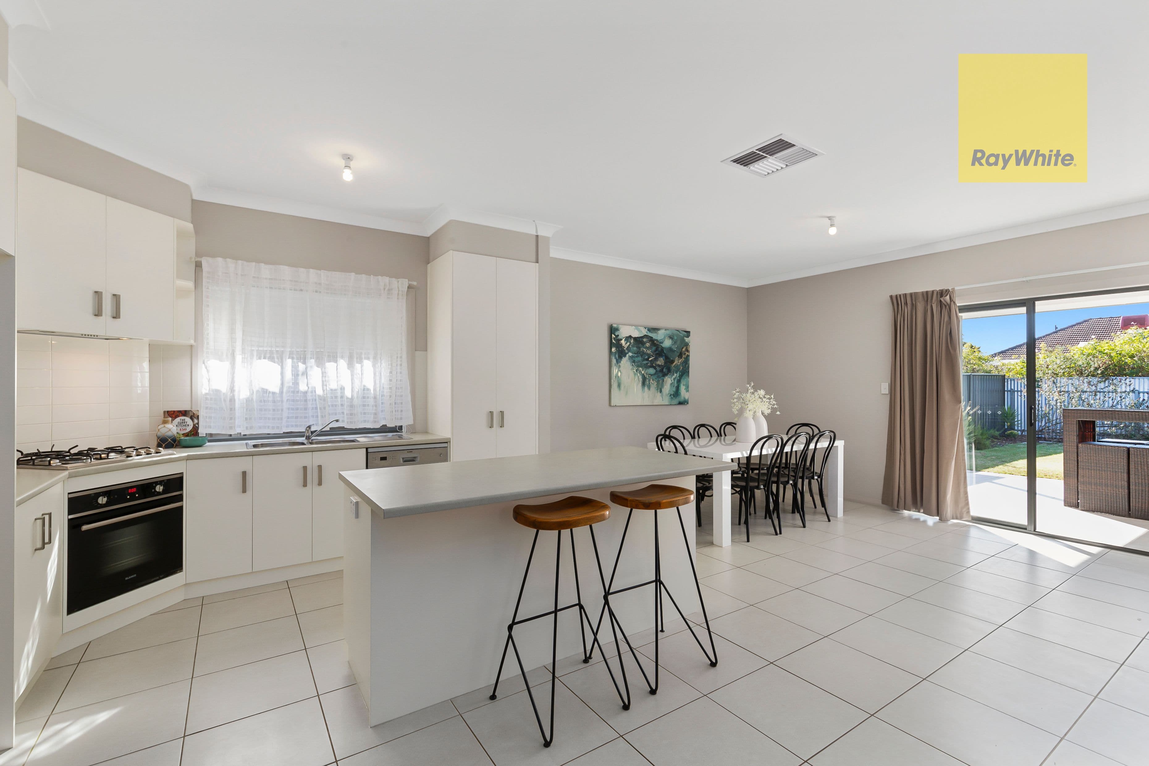 17 Weroona Avenue, Park Holme SA 5043, Park Holme - Thumbnail 5
