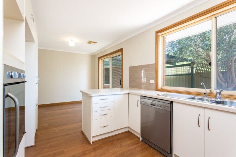 15 Peatling Lane, Numurkah, Numurkah - Thumbnail 2