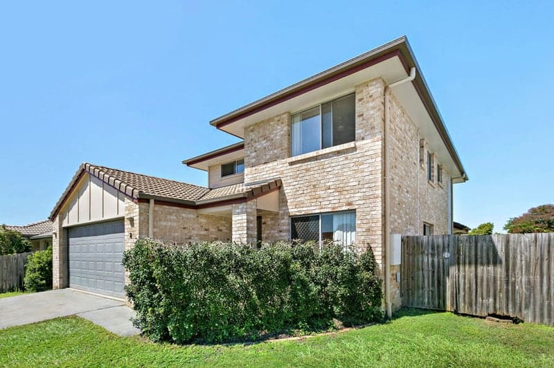2 Greenwich Court, Bellmere - Thumbnail 2