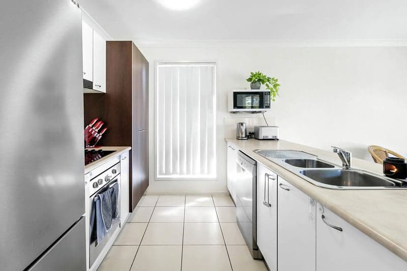 2 Greenwich Court, Bellmere - Thumbnail 5