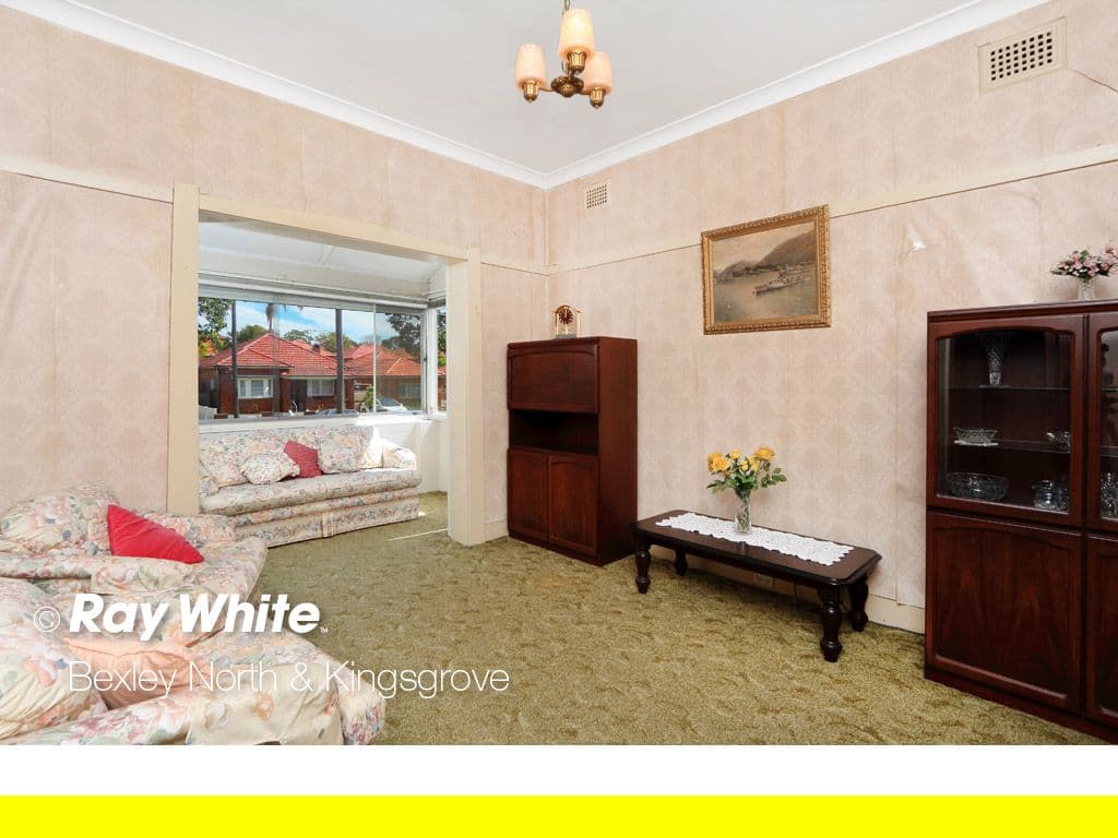 18 Rosemeath Avenue, KINGSGROVE NSW 2208, Kingsgrove - Thumbnail 2