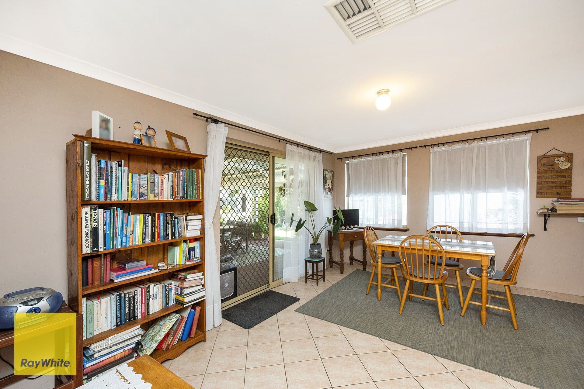 2 Tourmaline Gardens, Forrestfield WA 6058, Forrestfield - Thumbnail 7