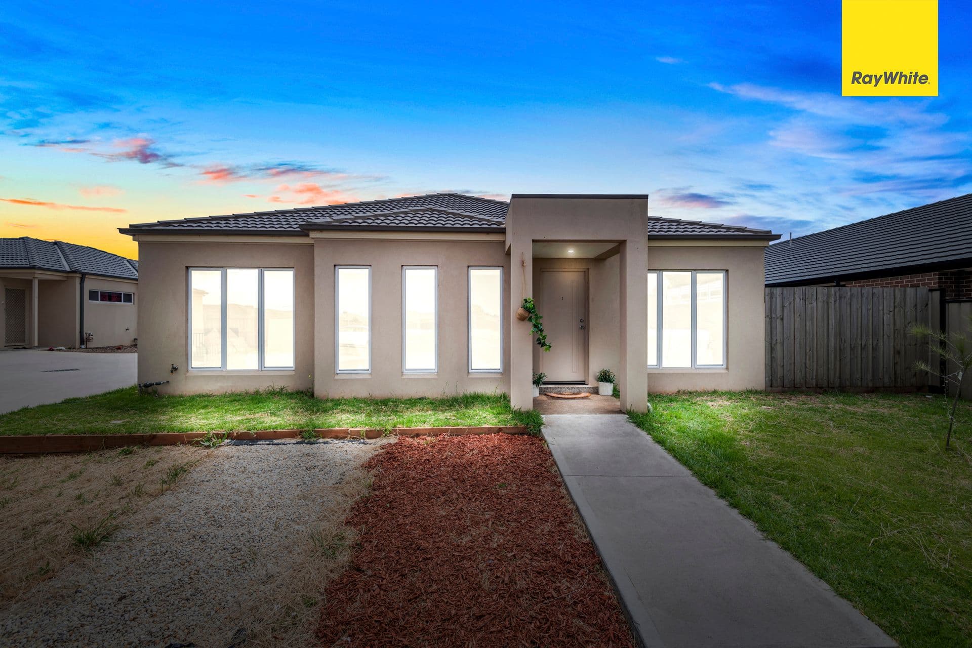 28 Coogee Drive, Taylors Hill - Image 1