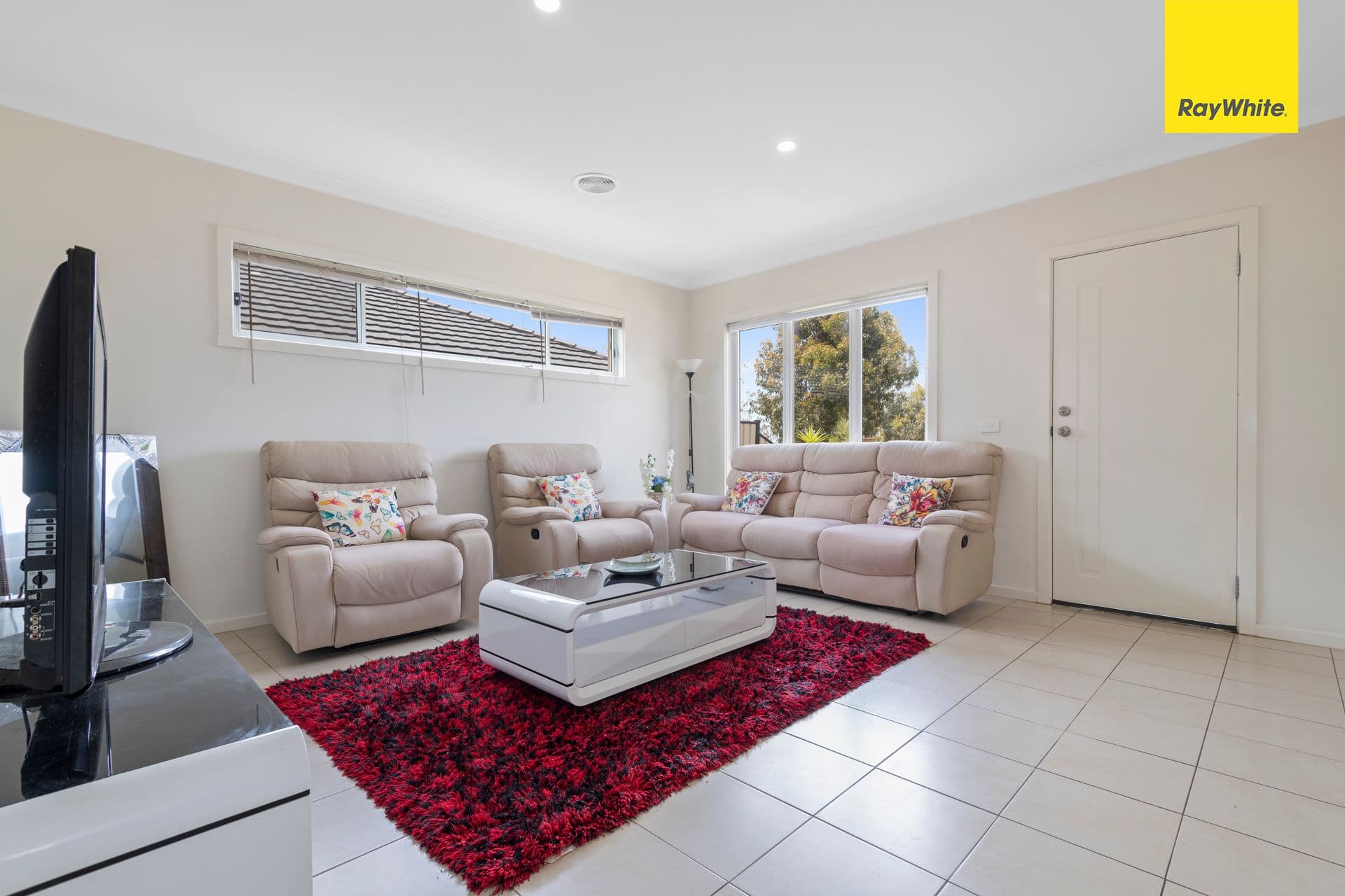 28 Coogee Drive, Taylors Hill - Thumbnail 3