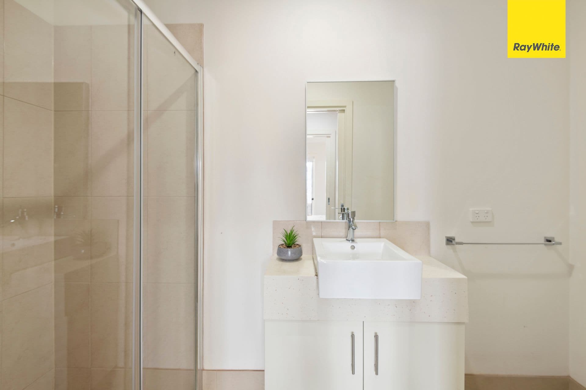 28 Coogee Drive, Taylors Hill - Thumbnail 5