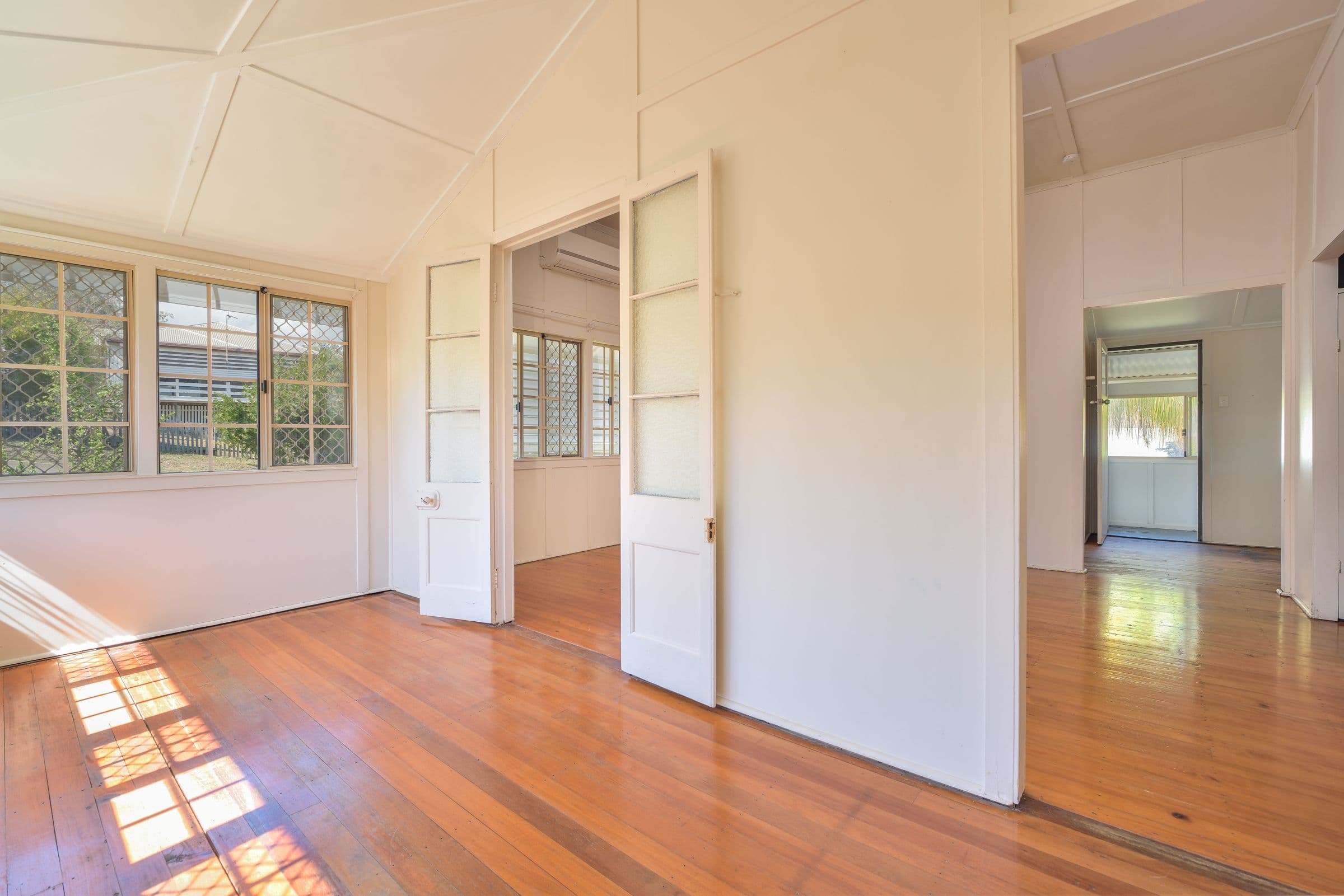9 Dennis Street, Gladstone Central QLD 4680, Gladstone Central - Thumbnail 5