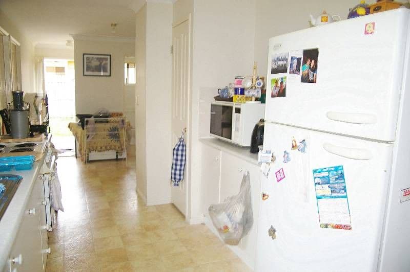 63 Phillip Parade, DECEPTION BAY QLD 4508, Deception Bay - Thumbnail 2