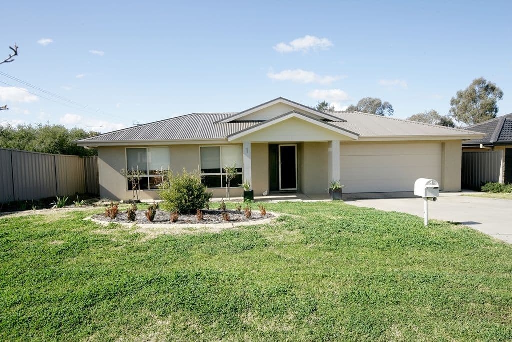 1 Barrima Drive, Glenfield Park NSW 2650, Glenfield Park - Image 1