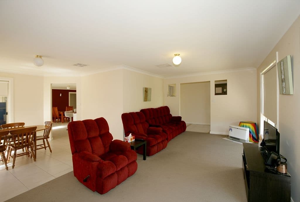 1 Barrima Drive, Glenfield Park NSW 2650, Glenfield Park - Thumbnail 4
