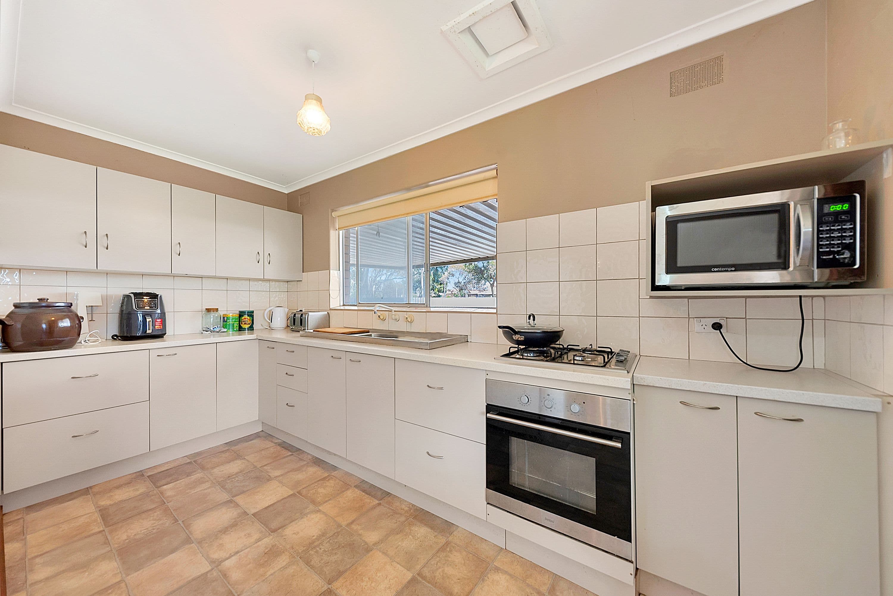 24 Newlyn Terrace, Parafield Gardens SA 5107, Parafield Gardens - Thumbnail 4
